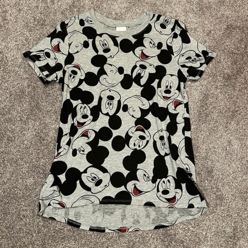 Women’s Disney Mickey Mouse All Over Print Short Sleeve Gray Shirt Size Small
